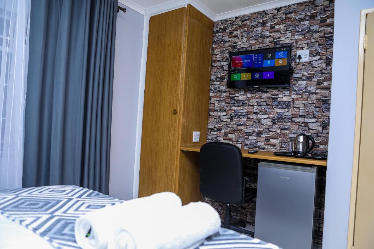 Delux Guesthouse Volksrust 외부 사진