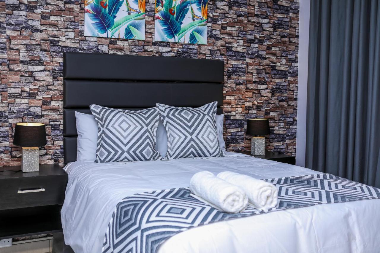 Delux Guesthouse Volksrust 외부 사진