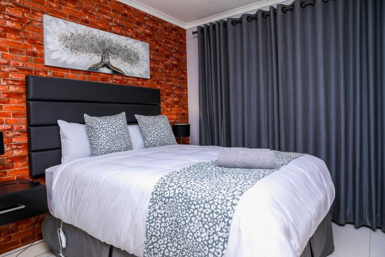 Delux Guesthouse Volksrust 외부 사진