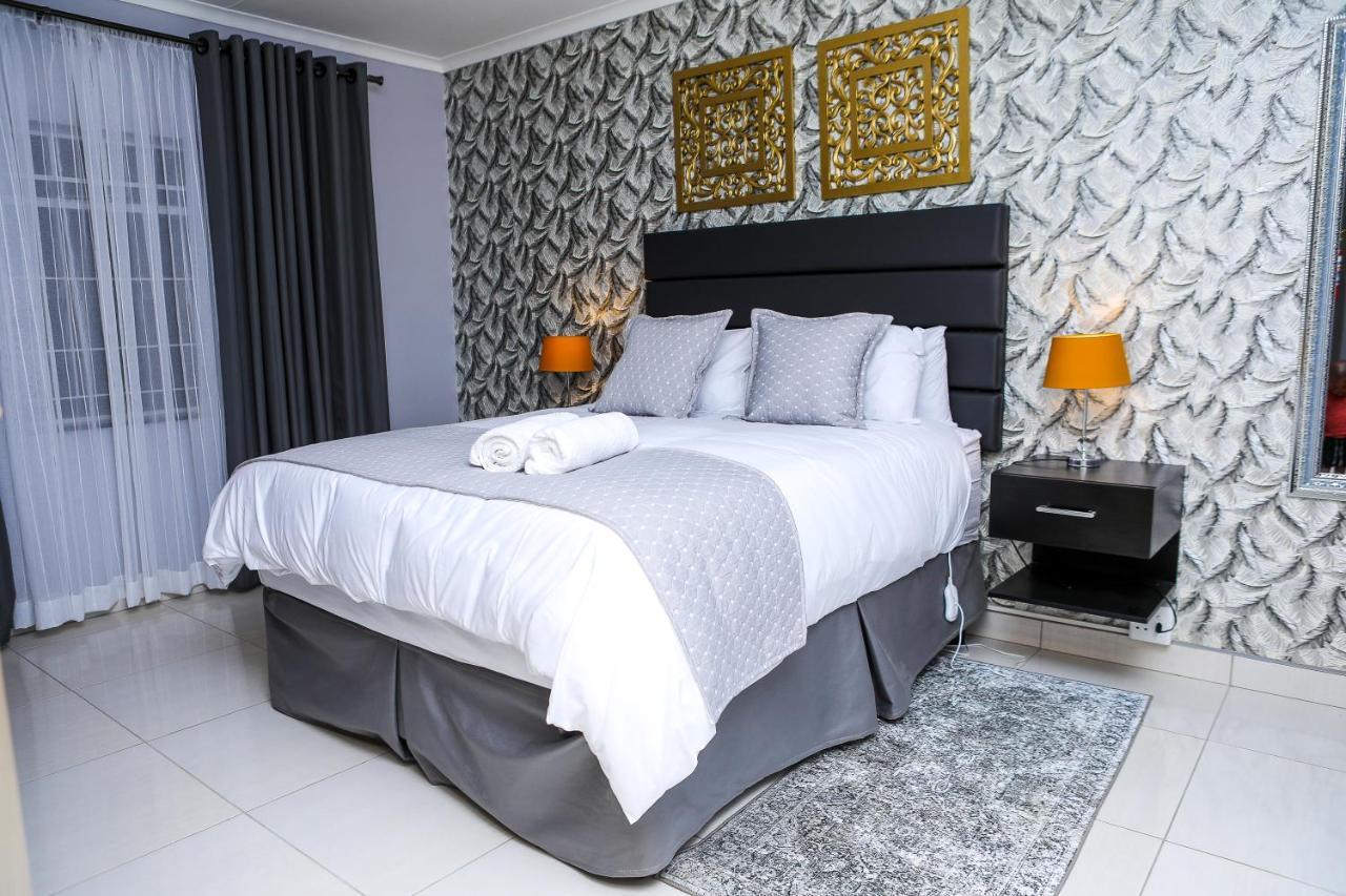 Delux Guesthouse Volksrust 외부 사진