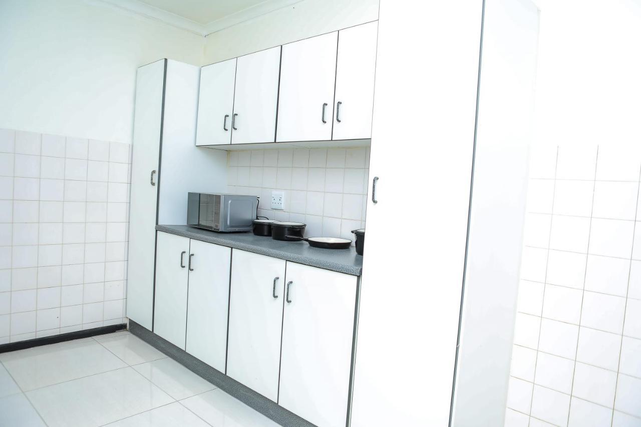 Delux Guesthouse Volksrust 외부 사진