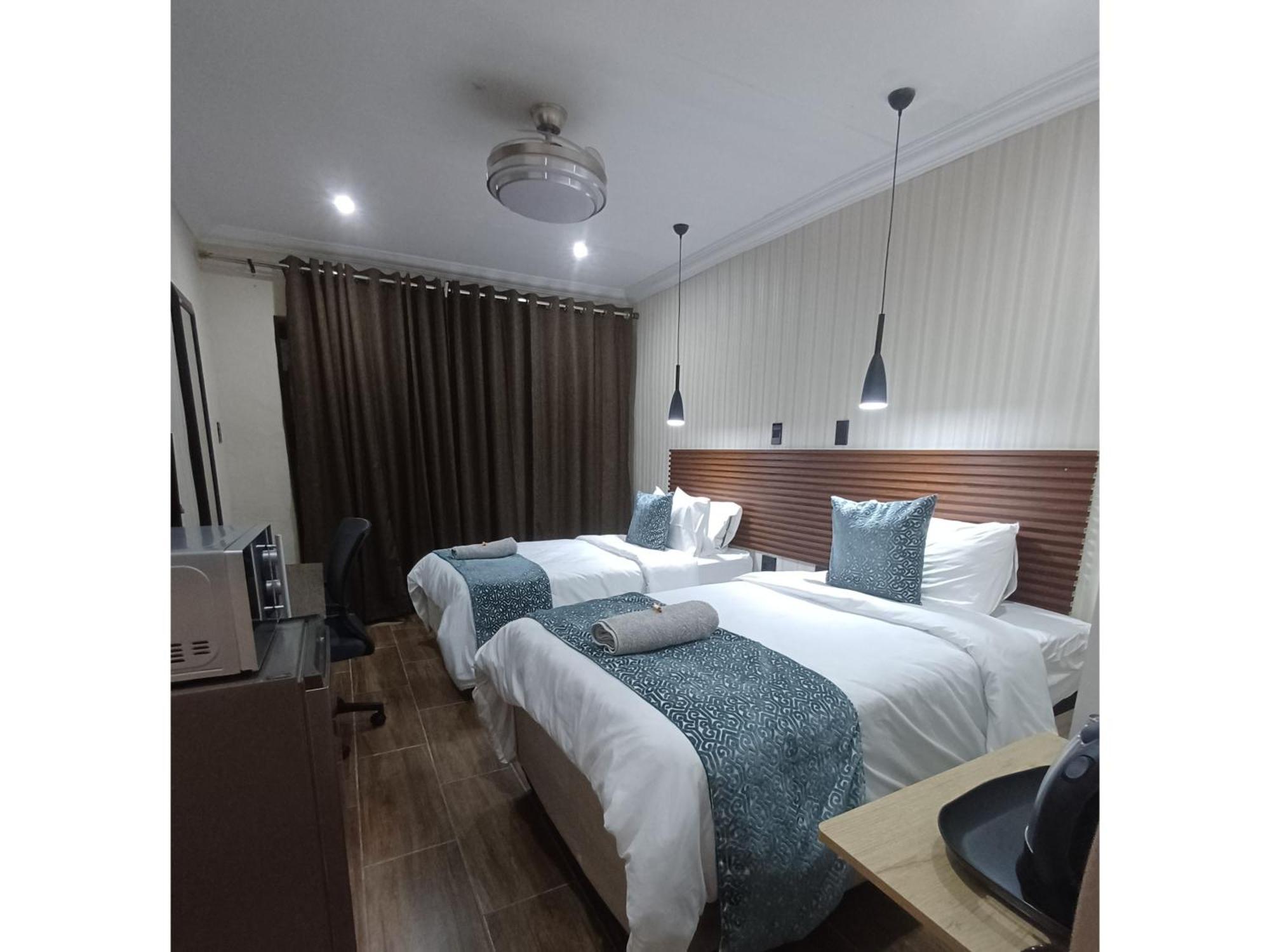 Delux Guesthouse Volksrust 외부 사진