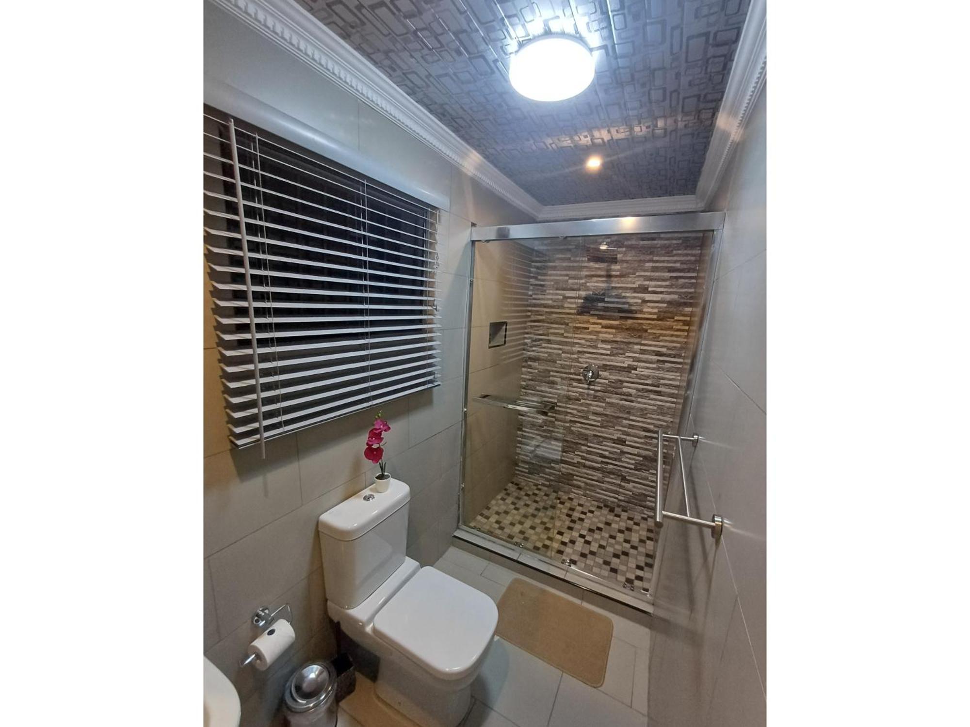 Delux Guesthouse Volksrust 외부 사진